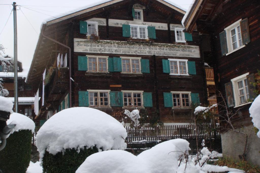 Bnb Hasatrog Jenaz Extérieur photo
